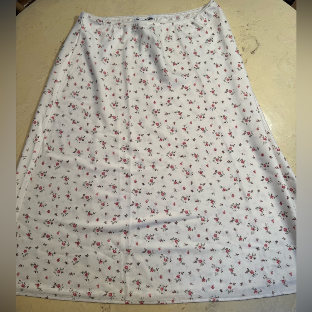 AND NOW THIS Cream Floral Skirt